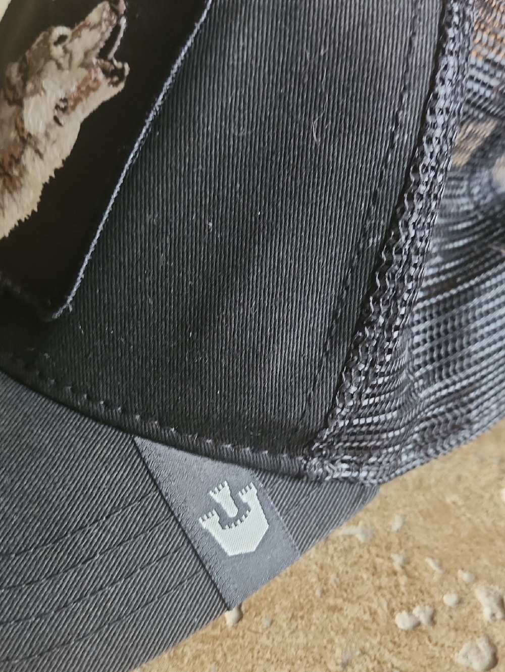 Goorin Bros. THE FARM Lone Wolf Embroidered Black Trucker Hat - Picture 2 of 9